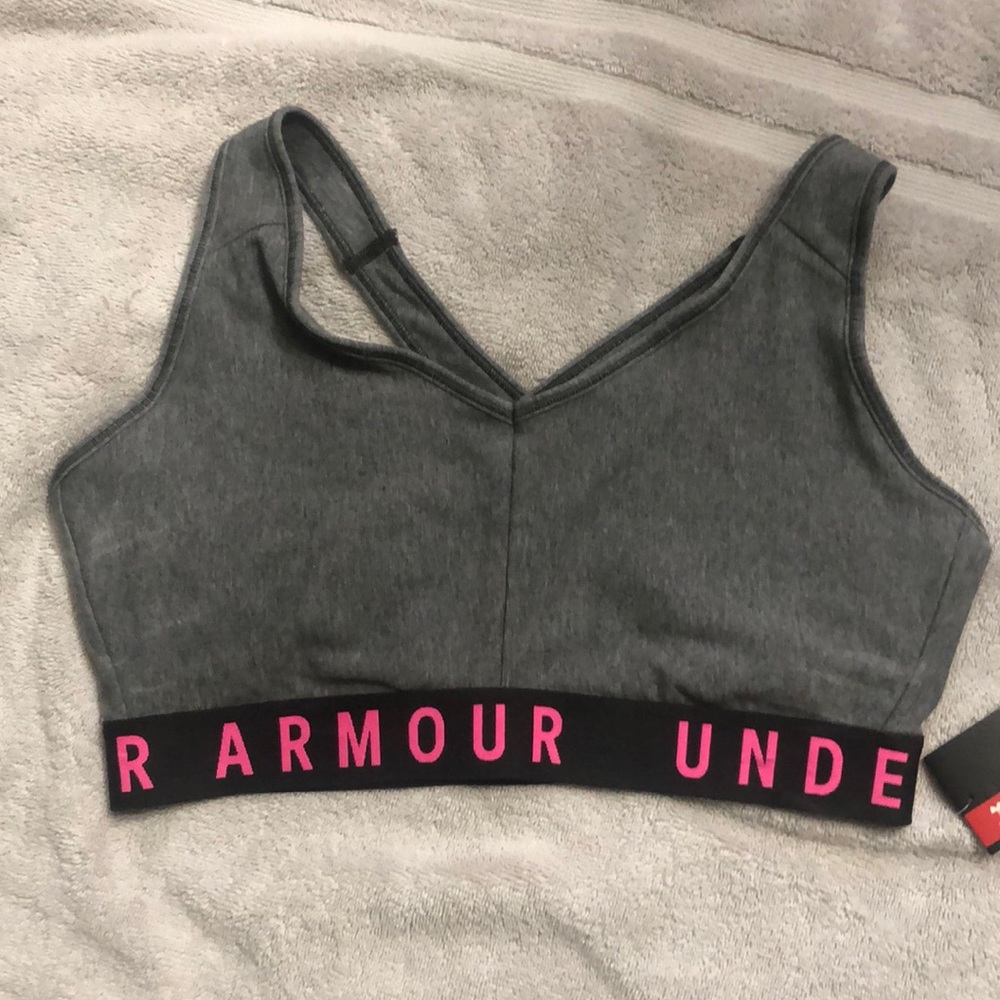 NWT Under Armour sports bra, size L